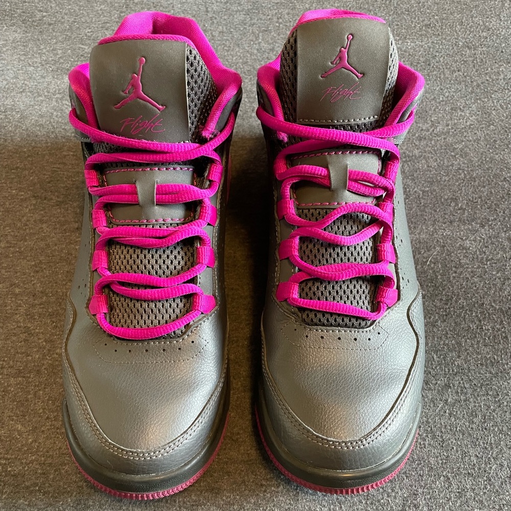 Girls Jordan Flight shoes